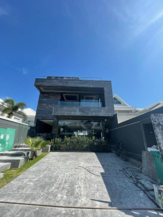 Imagem Casa com 4 Quartos à Venda, 500 m² em Recreio Dos Bandeirantes - Rio De Janeiro Imagem Casa com 4 Quartos à Venda, 500 m² em Recreio Dos Bandeirantes - Rio De Janeiro