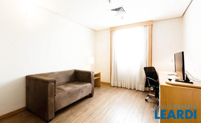 Imagem Flat com 1 Quarto à Venda, 44 m² em Centro - Santo André Imagem Flat com 1 Quarto à Venda, 44 m² em Centro - Santo André