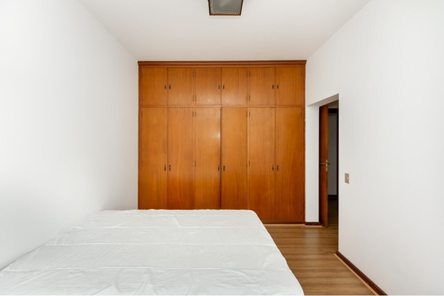 Imagem Apartamento com 4 Quartos à Venda, 244 m² em Vila Uberabinha - São Paulo