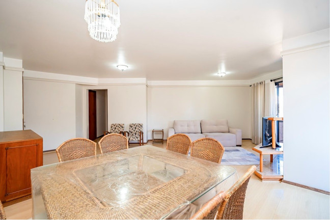 Imagem Imóvel com 3 Quartos à Venda, 142 m² em Juvevê - Curitiba Imagem Imóvel com 3 Quartos à Venda, 142 m² em Juvevê - Curitiba