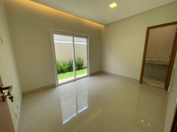 Imagem Casa de Condomínio com 3 Quartos à Venda, 170 m² em Terras Alpha 1 - Senador Canedo Imagem Casa de Condomínio com 3 Quartos à Venda, 170 m² em Terras Alpha 1 - Senador Canedo