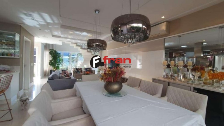 Casa com 3 Quartos à Venda, 204 m² em Córrego Grande - Florianópolis