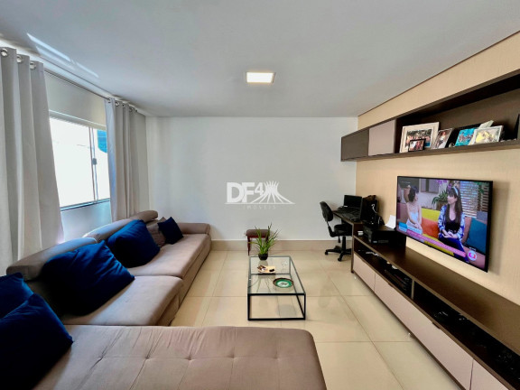 Imagem Casa com 4 Quartos à Venda, 300 m² em Setor Habitacional Vicente Pires - Brasília Imagem Casa com 4 Quartos à Venda, 300 m² em Setor Habitacional Vicente Pires - Brasília