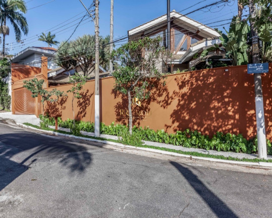 Sobrado com 4 Quartos à Venda, 62.600 m² em Pacaembu - São Paulo
