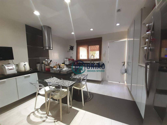 Imagem Casa com 3 Quartos à Venda, 285 m² em Camboinhas - Niterói