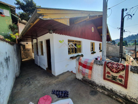 Imagem Casa com 3 Quartos à Venda, 121 m² em Vila Ferraz - Campos Do Jordão Imagem Casa com 3 Quartos à Venda, 121 m² em Vila Ferraz - Campos Do Jordão