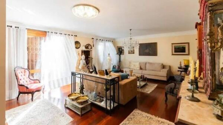 Imagem Casa com 4 Quartos à Venda, 233 m² em Chácara Das Pedras - Porto Alegre