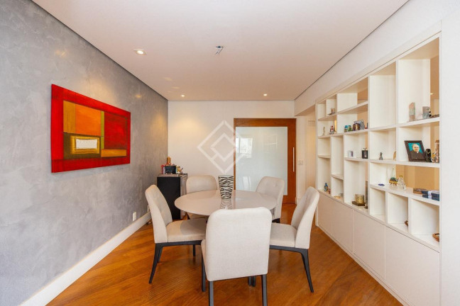 Imagem Apartamento com 3 Quartos à Venda, 146 m² em Moema - São Paulo Imagem Apartamento com 3 Quartos à Venda, 146 m² em Moema - São Paulo