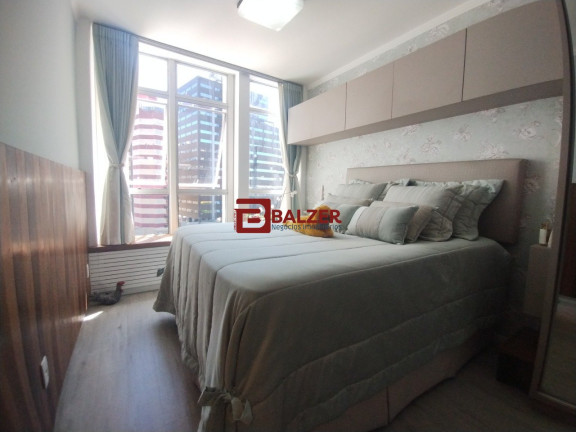 Imagem Apartamento com 1 Quarto à Venda, 47 m² em Centro - Florianópolis Imagem Apartamento com 1 Quarto à Venda, 47 m² em Centro - Florianópolis