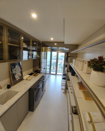 Imagem Imóvel com 3 Quartos à Venda, 221 m² em Moema - São Paulo