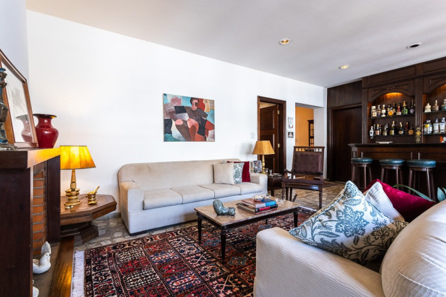 Imagem Casa com 3 Quartos à Venda, 250 m² em Sumaré - São Paulo Imagem Casa com 3 Quartos à Venda, 250 m² em Sumaré - São Paulo