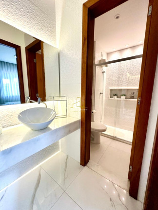 Imagem Casa com 4 Quartos à Venda, 220.000 m² em Colina De Laranjeiras - Serra
