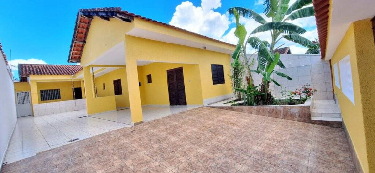 Imagem Casa com 3 Quartos à Venda, 266 m² em Parque Balneário Oasis - Peruíbe Imagem Casa com 3 Quartos à Venda, 266 m² em Parque Balneário Oasis - Peruíbe