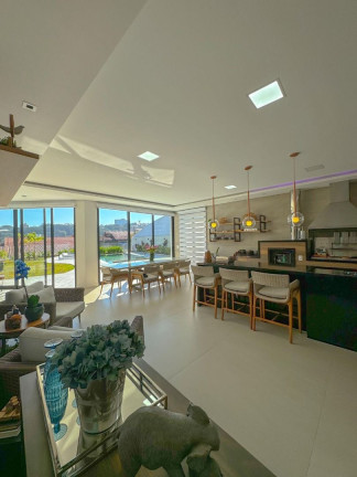 Imagem Casa com 3 Quartos à Venda, 550 m² em Nova Gardênia - Atibaia Imagem Casa com 3 Quartos à Venda, 550 m² em Nova Gardênia - Atibaia