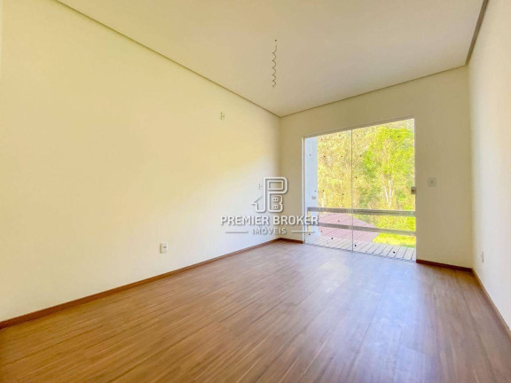 Imagem Casa com 4 Quartos à Venda, 216 m² em Granja Guarani - Teresópolis