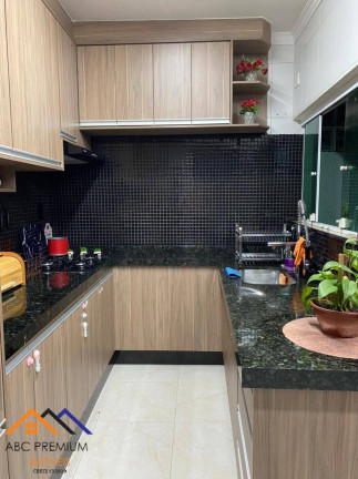 Imagem Sobrado com 3 Quartos à Venda, 280 m² em Vila Curuçá - Santo André Imagem Sobrado com 3 Quartos à Venda, 280 m² em Vila Curuçá - Santo André