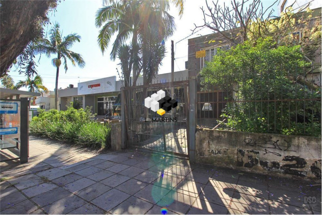 Imagem Casa com 3 Quartos à Venda, 179 m² em Petrópolis - Porto Alegre Imagem Casa com 3 Quartos à Venda, 179 m² em Petrópolis - Porto Alegre