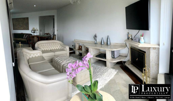 Imagem Apartamento com 4 Quartos à Venda, 240 m² em Panamby - São Paulo Imagem Apartamento com 4 Quartos à Venda, 240 m² em Panamby - São Paulo
