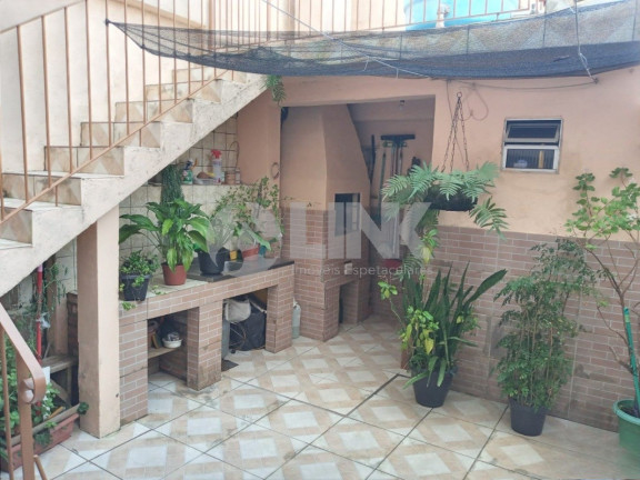 Imagem Casa com 3 Quartos à Venda, 138 m² em Jardim Carvalho - Porto Alegre Imagem Casa com 3 Quartos à Venda, 138 m² em Jardim Carvalho - Porto Alegre