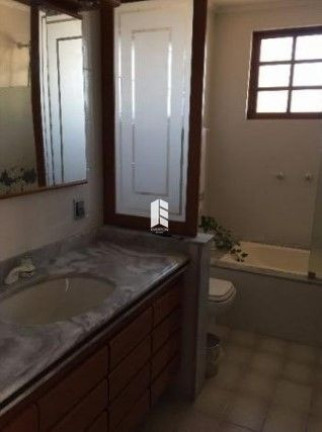 Imagem Casa com 3 Quartos à Venda, 339 m² em Camobi - Santa Maria Imagem Casa com 3 Quartos à Venda, 339 m² em Camobi - Santa Maria