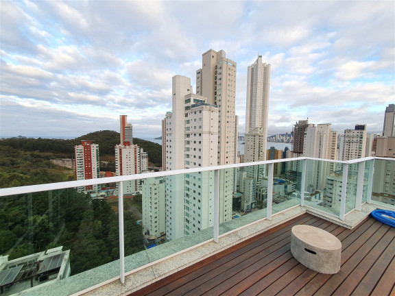 Imagem Cobertura com 3 Quartos à Venda, 268 m² em Pioneiros - Balneário Camboriú Imagem Cobertura com 3 Quartos à Venda, 268 m² em Pioneiros - Balneário Camboriú