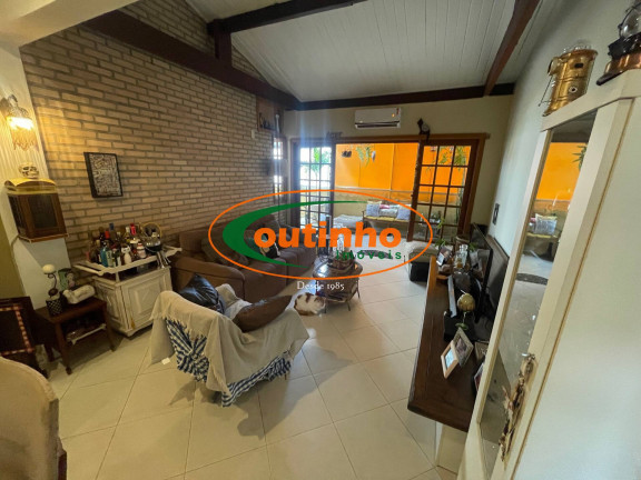 Imagem Apartamento com 2 Quartos à Venda, 110 m² em Tijuca - Rio De Janeiro Imagem Apartamento com 2 Quartos à Venda, 110 m² em Tijuca - Rio De Janeiro