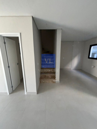 Imagem Casa com 3 Quartos à Venda, 129 m² em Uberaba - Curitiba Imagem Casa com 3 Quartos à Venda, 129 m² em Uberaba - Curitiba