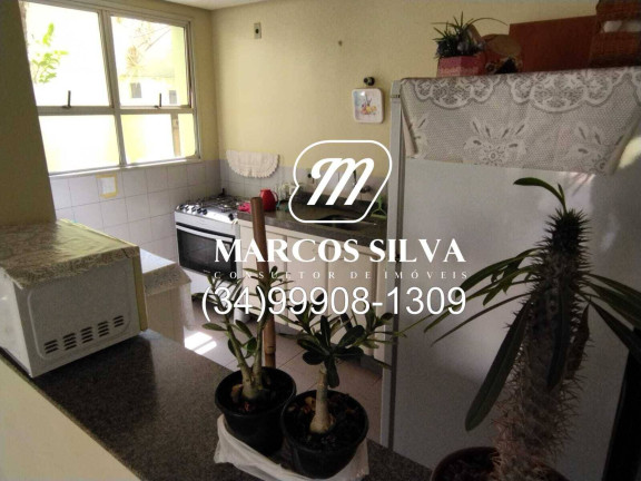 Imagem Apartamento com 3 Quartos à Venda, 105 m² em Centro - Uberlândia Imagem Apartamento com 3 Quartos à Venda, 105 m² em Centro - Uberlândia
