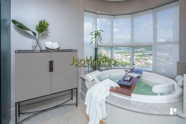 Imagem Apartamento com 4 Quartos à Venda, 238 m² em Barra Sul - Balneário Camboriú Imagem Apartamento com 4 Quartos à Venda, 238 m² em Barra Sul - Balneário Camboriú