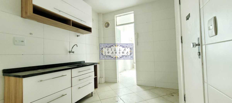 Imagem Apartamento com 3 Quartos à Venda, 110 m² em Laranjeiras - Rio De Janeiro Imagem Apartamento com 3 Quartos à Venda, 110 m² em Laranjeiras - Rio De Janeiro