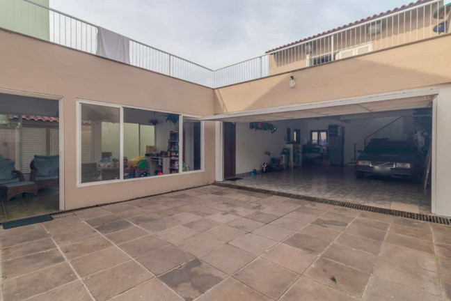 Imagem Casa com 3 Quartos à Venda, 377 m² em Higienópolis - Porto Alegre Imagem Casa com 3 Quartos à Venda, 377 m² em Higienópolis - Porto Alegre