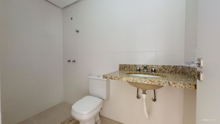 Imagem Imóvel com 2 Quartos à Venda, 166 m² em Tristeza - Porto Alegre Imagem Imóvel com 2 Quartos à Venda, 166 m² em Tristeza - Porto Alegre