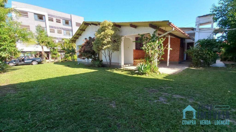 Imagem Casa com 3 Quartos à Venda, 270 m² em Centro - Tramandaí Imagem Casa com 3 Quartos à Venda, 270 m² em Centro - Tramandaí
