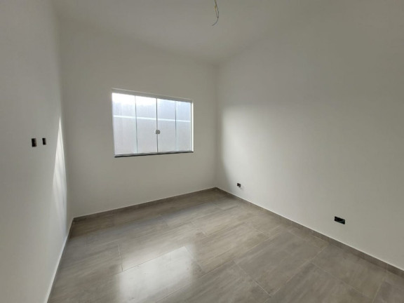 Imagem Casa com 3 Quartos à Venda, 75 m² em Sant Etiene - Matinhos Imagem Casa com 3 Quartos à Venda, 75 m² em Sant Etiene - Matinhos