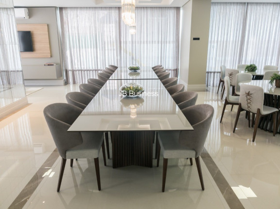 Imagem Imóvel com 3 Quartos à Venda, 126 m² em Centro - Balneário Camboriú Imagem Imóvel com 3 Quartos à Venda, 126 m² em Centro - Balneário Camboriú