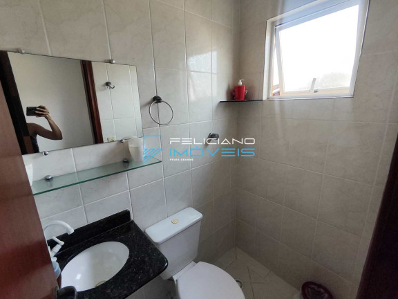 Imagem Casa com 3 Quartos à Venda, 196 m² em Guilhermina - Praia Grande Imagem Casa com 3 Quartos à Venda, 196 m² em Guilhermina - Praia Grande