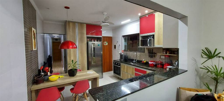 Imagem Casa com 4 Quartos à Venda, 176 m² em Guilhermina - Praia Grande Imagem Casa com 4 Quartos à Venda, 176 m² em Guilhermina - Praia Grande