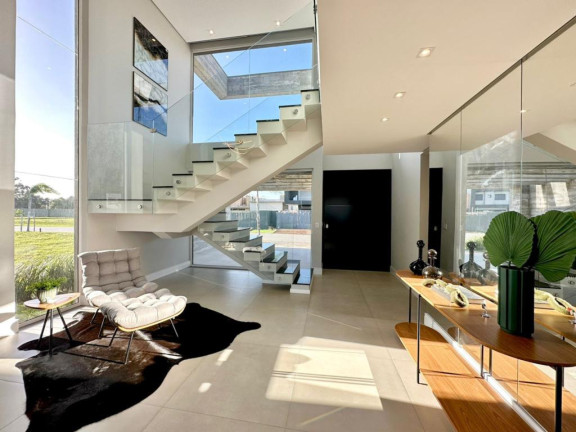 Imagem Casa com 4 Quartos à Venda,  em Centro - Xangri-la