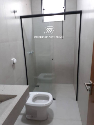 Imagem Casa com 3 Quartos à Venda, 250 m² em Santa Rosa - Uberlândia Imagem Casa com 3 Quartos à Venda, 250 m² em Santa Rosa - Uberlândia
