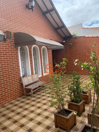 Imagem Casa com 3 Quartos à Venda, 300 m² em Vila Scarpelli - Santo André Imagem Casa com 3 Quartos à Venda, 300 m² em Vila Scarpelli - Santo André