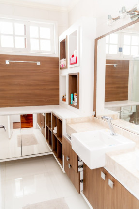 Imagem Casa com 5 Quartos à Venda, 300 m² em Estreito - Florianópolis