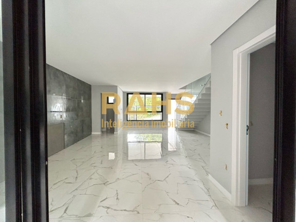 Imagem Casa com 3 Quartos à Venda, 158 m² em América - Joinville Imagem Casa com 3 Quartos à Venda, 158 m² em América - Joinville
