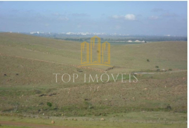 Imagem Chácara com 1 Quarto à Venda, 1.752 m² em Alta Vista - Caçapava Imagem Chácara com 1 Quarto à Venda, 1.752 m² em Alta Vista - Caçapava