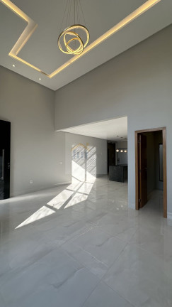 Imagem Casa com 3 Quartos à Venda, 179 m² em Parque Das Paineiras (1,2,3 E 4 Etapa) - Goiânia Imagem Casa com 3 Quartos à Venda, 179 m² em Parque Das Paineiras (1,2,3 E 4 Etapa) - Goiânia