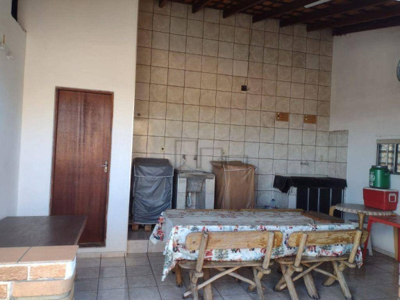 Imagem Casa com 3 Quartos à Venda, 330 m² em Vila Barão - Sorocaba Imagem Casa com 3 Quartos à Venda, 330 m² em Vila Barão - Sorocaba