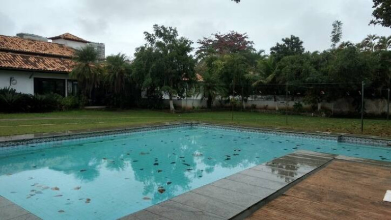 Imagem Casa de Condomínio com 8 Quartos à Venda, 1.340 m² em Barra Da Tijuca - Rio De Janeiro