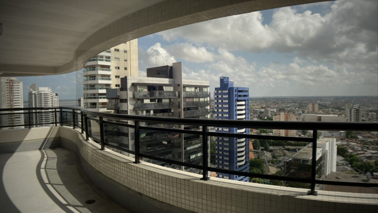 Imagem Apartamento com 4 Quartos à Venda, 236 m² em Umarizal - Belém