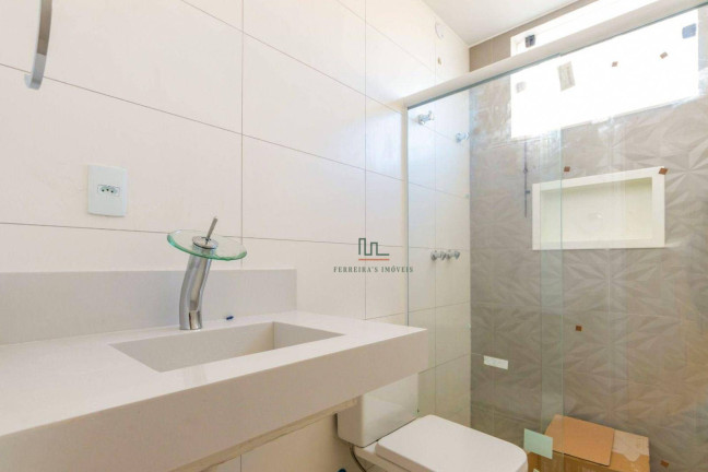 Imagem Casa com 3 Quartos à Venda, 380 m² em Itaipu - Niterói Imagem Casa com 3 Quartos à Venda, 380 m² em Itaipu - Niterói
