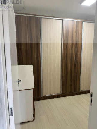 Imagem Casa com 3 Quartos à Venda, em Centro - Criciúma Imagem Casa com 3 Quartos à Venda, em Centro - Criciúma