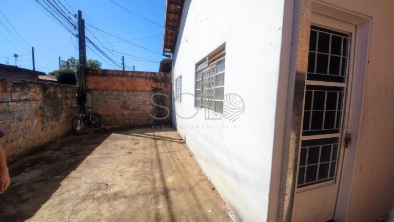 Casa com 2 Quartos à Venda, 200 m² em Jardim Indaiá - Araraquara
